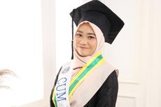 Cerita Putri Buruh Bangunan, Lulus Cumlaude dan Paling Cepat di UNY