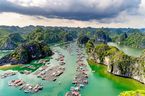 Cara Baru Menikmati Pemandangan Halong Bay, Pakai Helikopter!