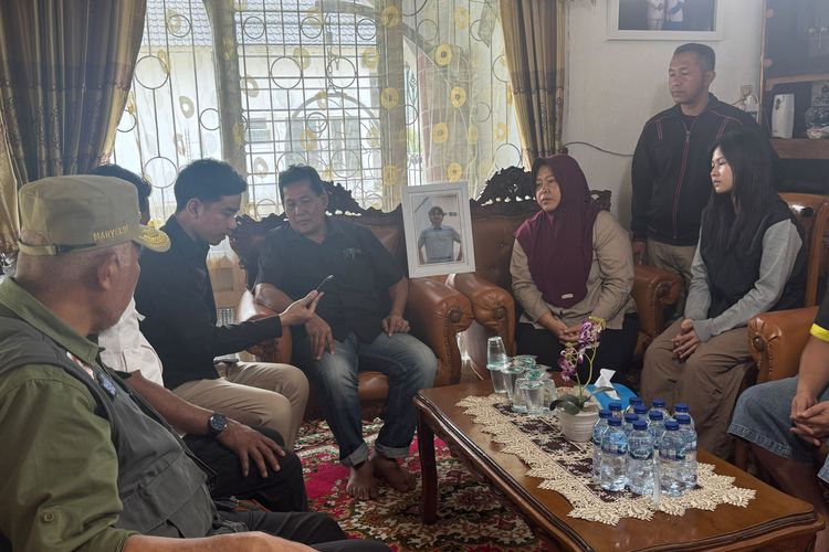 Wapres Gibran Sampaikan Duka Cita ke Keluarga Korban Banjir Bandang Solok