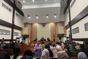 Sidang Eksepsi Dokter Tifa: Yakin Dakwaan Dibatalkan, Pertanyakan Jokowi Tak Jadi Saksi Pertama