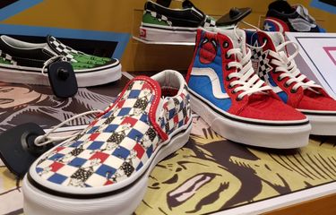 Vans shop marvel indonesia