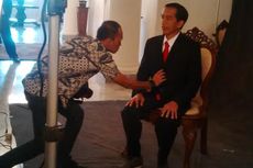 Giliran Jokowi Berpose di Depan Kamera