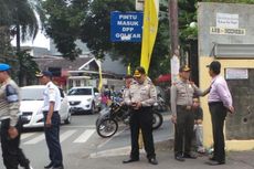 Aparat TNI dan Polri Berjaga di Sekitar Lokasi Bentrok di DPP Golkar 