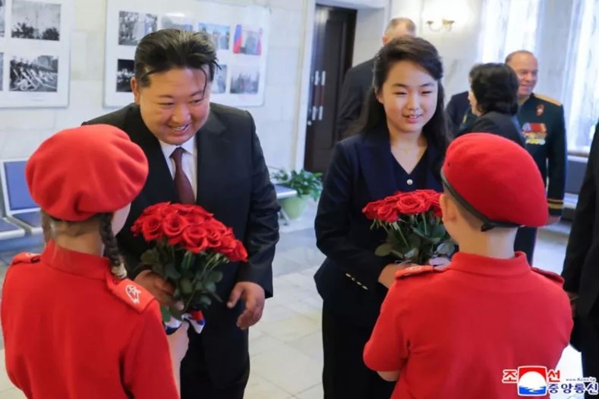 Muncul di Acara Internasional, Kim Ju Ae Disebut Kuat Jadi Penerus Kim Jong Un Halaman all - Kompas.com