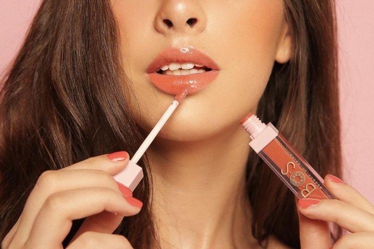 Brand makeup lokal Beauty of Saira rilis koleksi GLOSSBABE Lip Gloss 