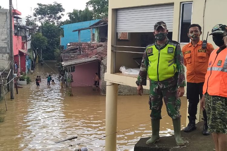 Kondisi banjir di kawasan PGP, Jatiasih, Kota Bekasi, Senin (8/2/2021)