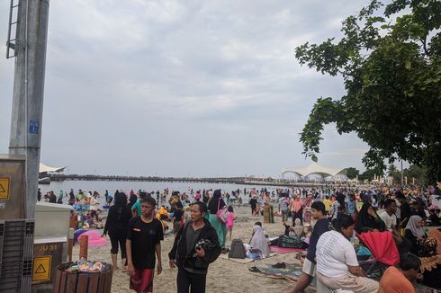 Pengunjung Ancol Diharapkan Tidak Berenang Saat Pesta Pergantian Tahun