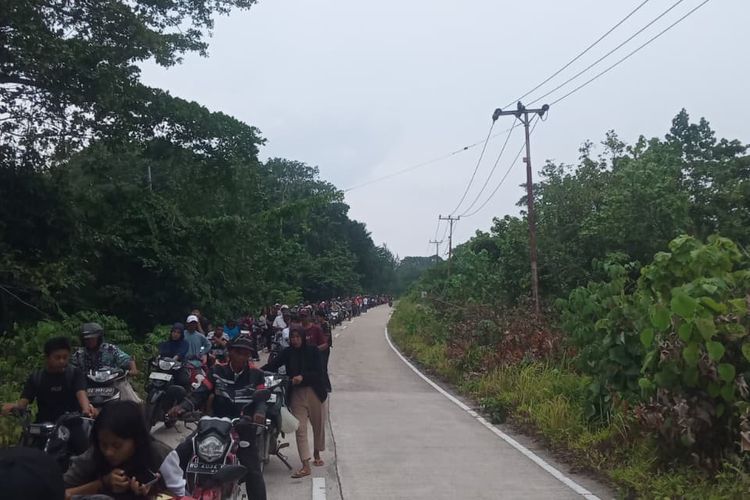 BBM Langka Dua Pekan, Warga Pulau Enggano Antre hingga Berkilo-kilometer