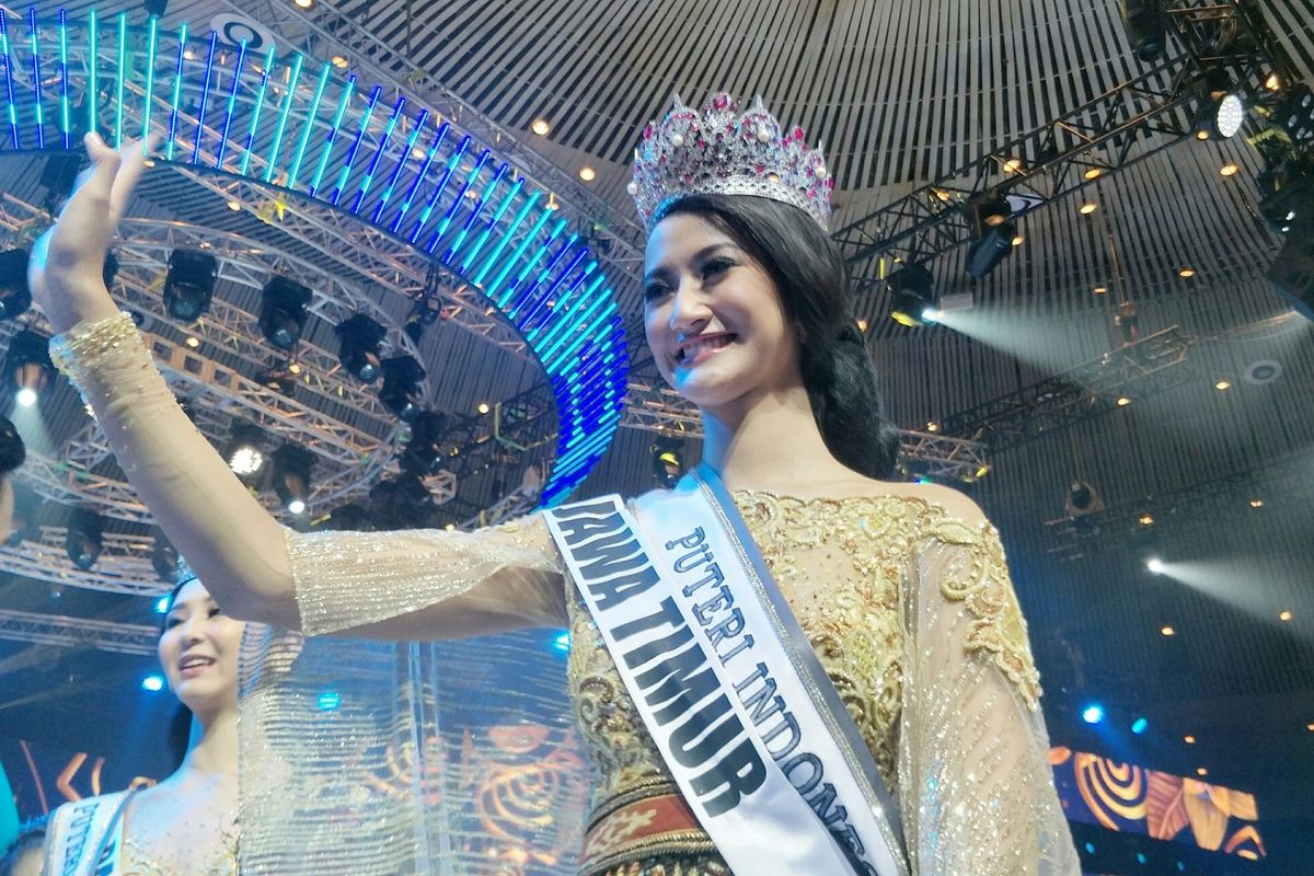 Rr. Ayu Maulida Putri dari Jawa Timur berhasil membawa pulang mahkota Puteri Indonesia 2020 dalam Malam Puncak Pemilihan Puteri Indonesia 2020 yang berlangsung di JCC, Jakarta, Jumat (6/3/2020).