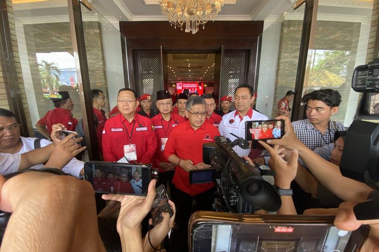 Sekjen DPP PDI Perjuangan Hasto Kristiyanto di Bandar Lampung, Kamis (10/8/2023).