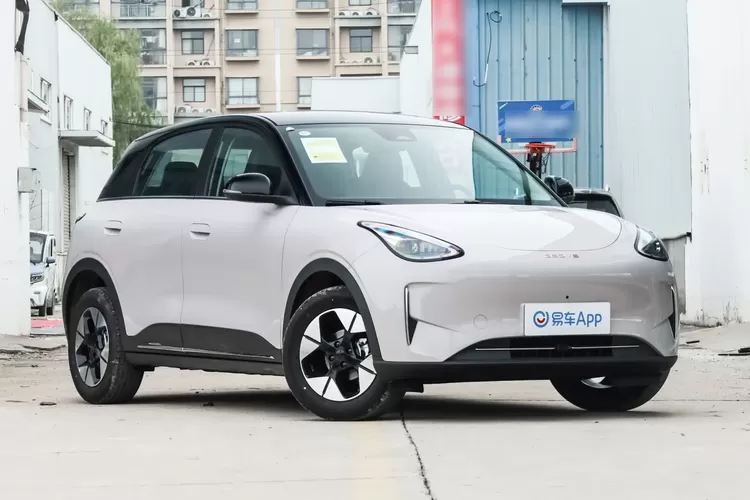 Geely EX2 Dapat Penyegaran, Jarak Tempuh Tembus 460 Km