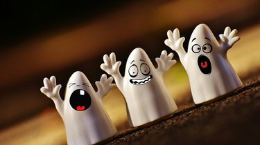 Benarkah Hantu Itu Ada? Ilmuwan Ungkap Penyebab Rumah Tua Terasa Angker