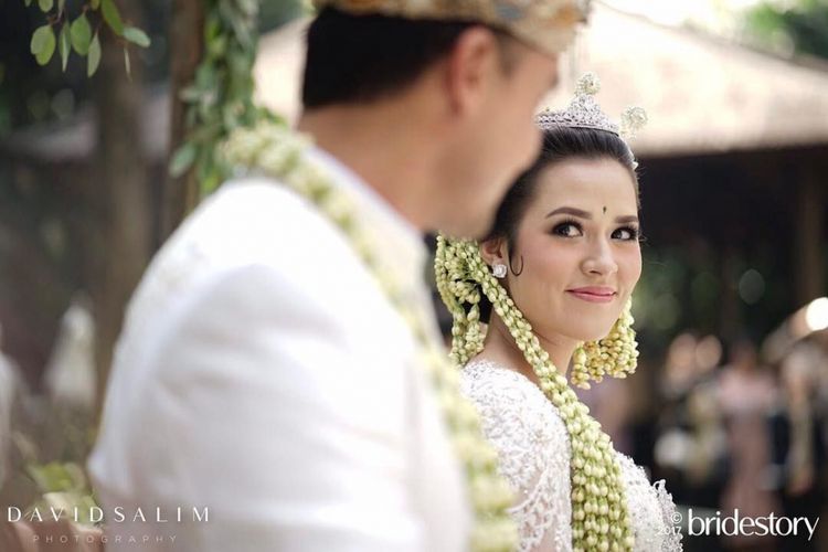 Raisa dan Hamish Daud menjalani akad nikah di Hotel Ayana Midplaza Jakarta, Minggu (3/9/2017).