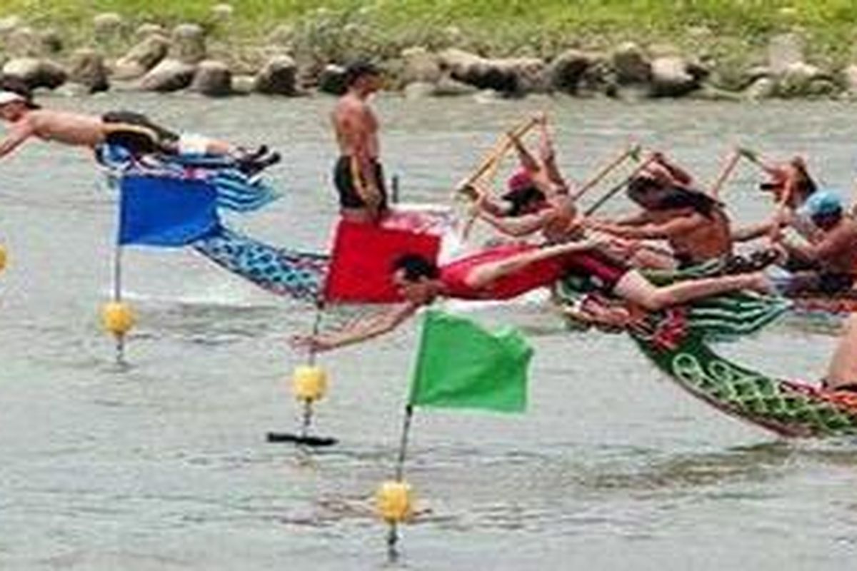 Ilustrasi: Perahu Naga