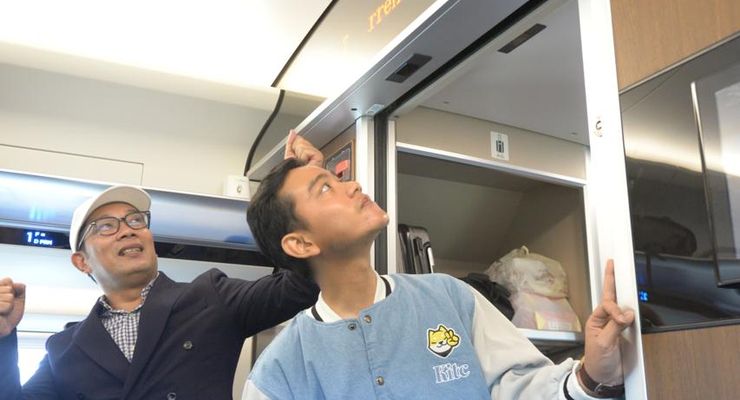 Perdana Naik "Whoosh", Gibran Minta Rutenya Diperpanjang sampai Surabaya