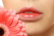 5 Cara Mudah Atasi Bibir Pecah-pecah