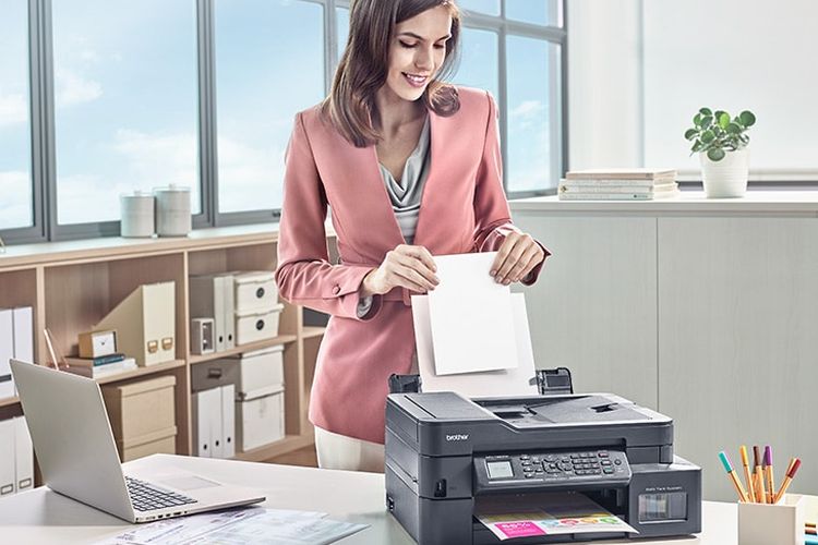 Brother menghadirkan empat produk printer terbaru yang cocok untuk penggunaan di kantor, yakni MFC-T920DW, DCP-T820DW, DCP-T720DW, dan DCP-T520W.