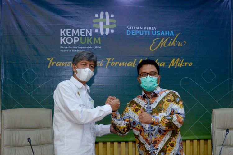 Bank DKI mulai menyalurkan Kredit Usaha Rakyat (KUR) untuk mendukung pemberdayaan Usaha Mikro Kecil dan Menengah (UMKM) di DKI Jakarta.
