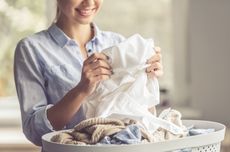 Cara Menghilangkan Bau Pemutih pada Pakaian, Gunakan Cuka