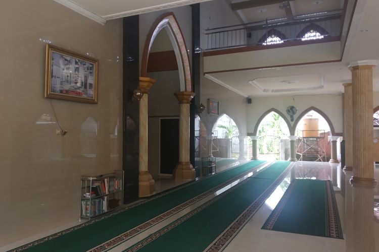 Salah satu masjid di Kota Mataram, yang berada di lingkungan Taman Sari Ampenan, Kecamatan Ampenan