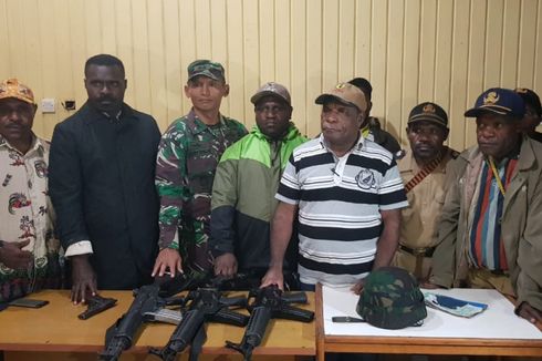 KKB Kembalikan 4 Senjata TNI yang Dirampas Saat Kawal Tim Papua Terang