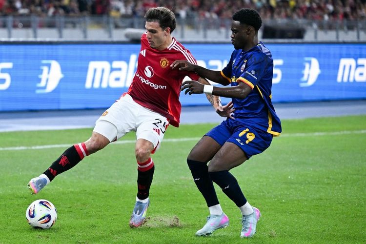 MU Diejek Suporter Malaysia Usai Dikalahkan ASEAN All Star 0-1