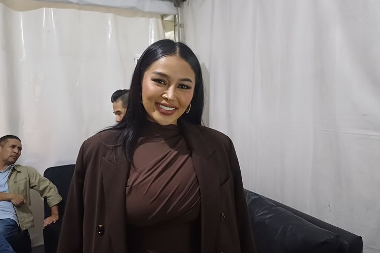 Jika Ingin Bawakan Karya Glenn Fredly, Mutia Ayu: Izin ke Manajemen
