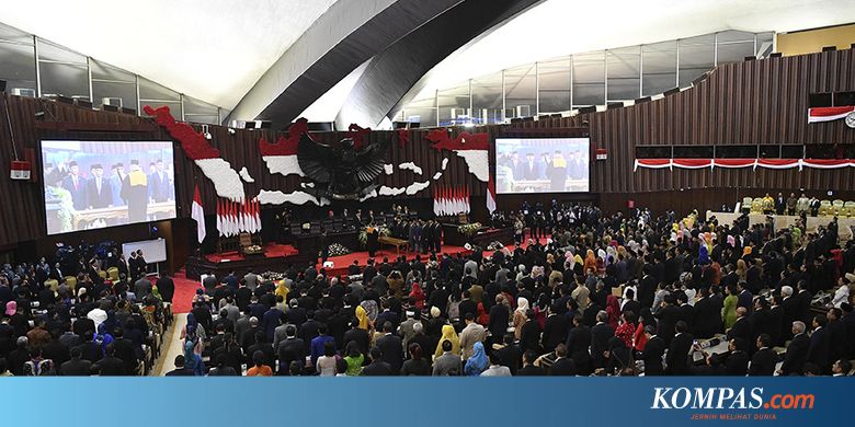 Demokrasi yang Kesepian