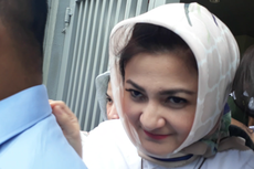 Istri Novanto Hanya Tersenyum Usai Membesuk Suaminya di Rutan KPK