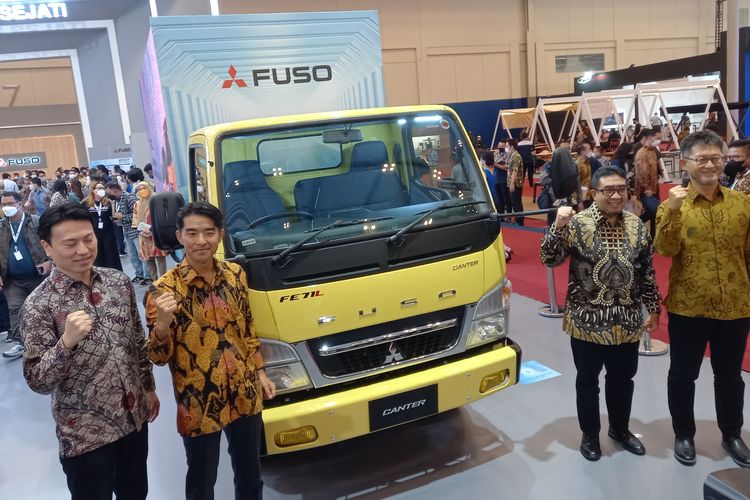 PT Krama Yudha Tiga Berlian Motors (KTB) di GIIAS 2022