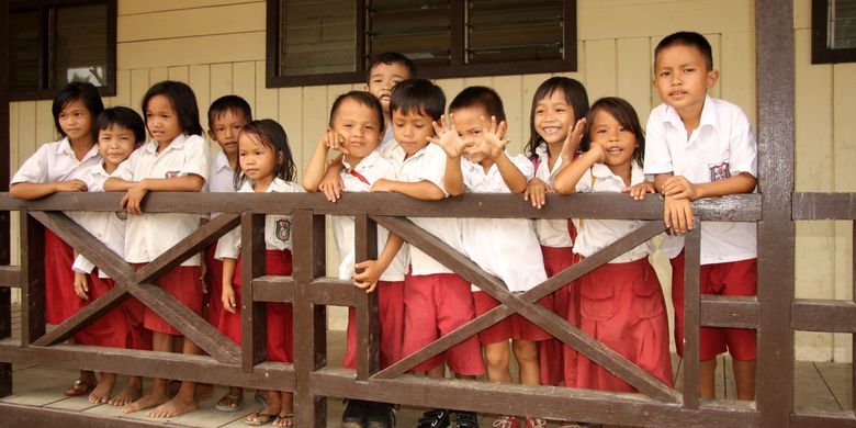 Bank Dunia menyampaikan pesan, jika anak usia 10 tahun tak paham yang dibaca, dan jika itu dibiarkan, mereka akan tetap miskin.