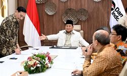 Luhut: Pertumbuhan Ekonomi Indonesia Solid di Tengah Gejolak Dunia