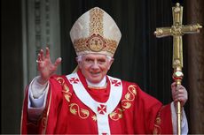 Kondisi Paus Benediktus XVI Serius tapi Stabil