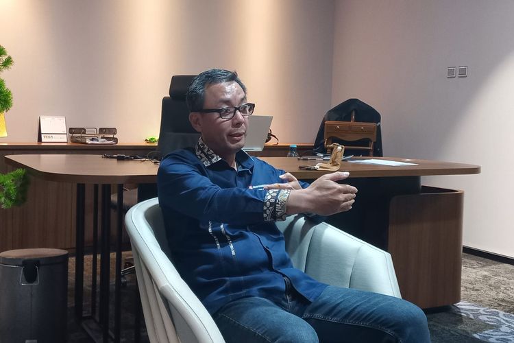 Presiden Direktur Sinarmas MSIG Life Wianto Chen di depan media Jumat (22/4/2022)