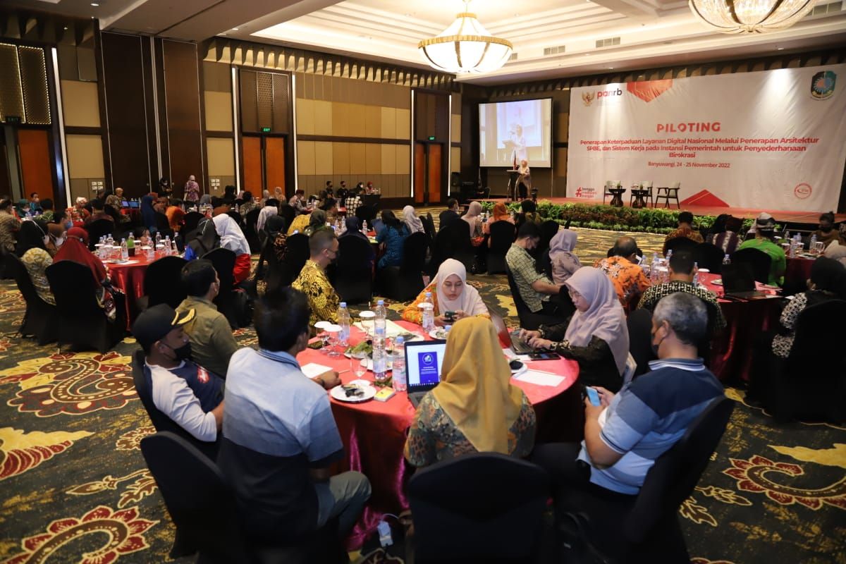 Acara piloting sistem kerja pada instansi pemerintah untuk penyederhanaan birokrasi di Kabupaten Banyuwangi, Jumat (25/11/2022).