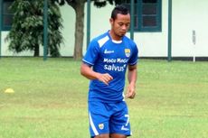 Libas PBR 3-0, Persib Puncaki Klasemen ISL