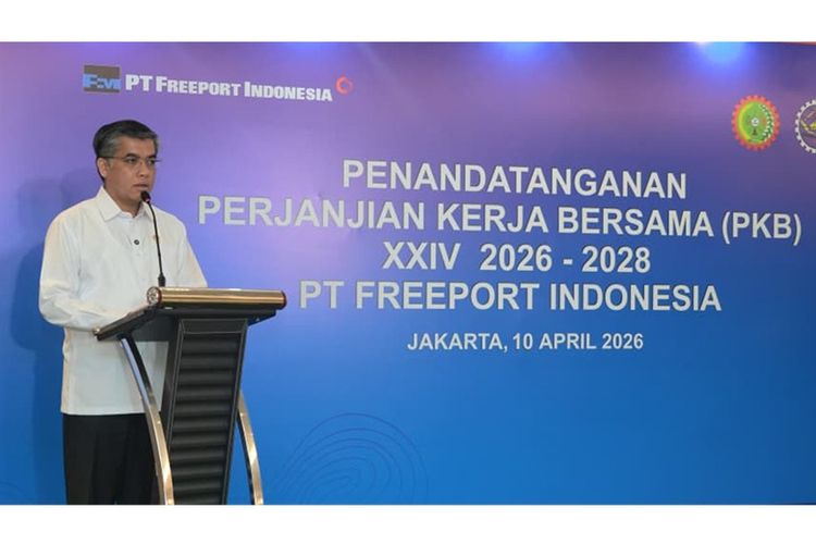 Menteri Ketenagakerjaan Yassierli turut hadir menyaksikan penandatanganan PKB serta menyampaikan ucapan selamat kepada seluruh karyawan dan tim perunding, di Jakarta, Jumat (10/4/2026).