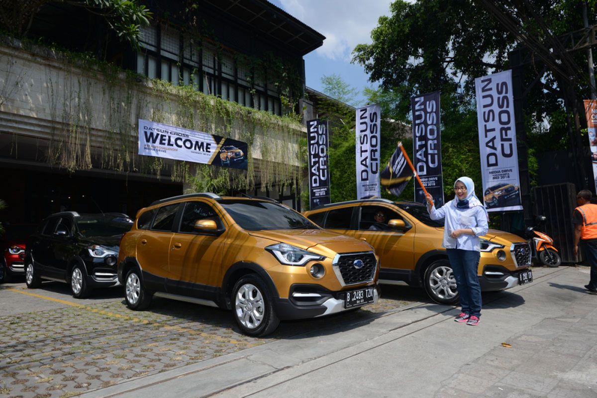 Rombongan test drive Datsun Cross di Yogyakarta.