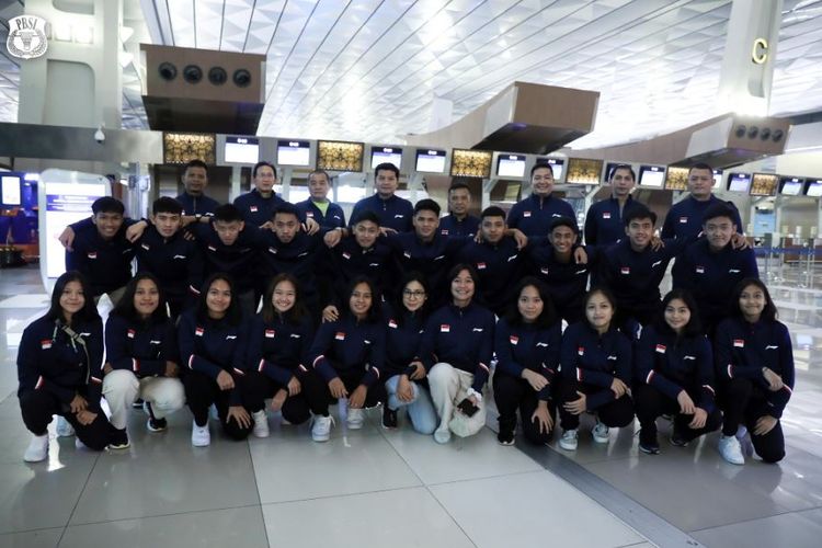 Skuad Indonesia yang akan tampil pada Kejuaraan Dunia Junior BWF Beregu Campuran atau Piala Suhandinata 2022. Kejuaraan tersebut bakal dilangsungkan di Palacio de Deportes de Santander, Santander, Spanyol pada 17-22 Oktober 2022. (Sumber foto: Tangkapan layar Twitter PBSI/@INABadminton)