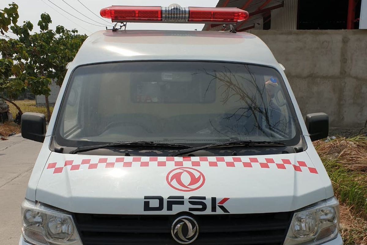 DFSK Super Cab Ambulans