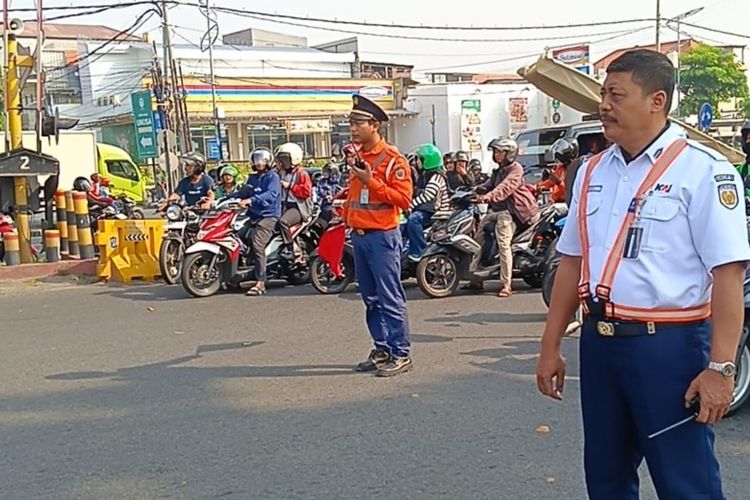Listrik Padam, 2 Palang Pintu Kereta di Surabaya Sempat Tak Berfungsi