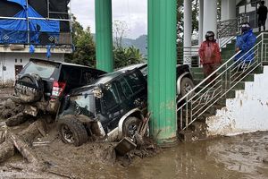 Selamat dari Banjir Bandang karena Singgah Salat di Masjid, Warga Solok: Panggilan Allah Selamatkan Saya
