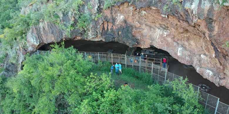 Gua Border terletak di tebing antara eSwatini (Swaziland) dan KwaZulu-Natal di Afrika Selatan.