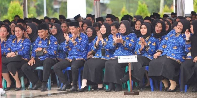 Ilustrasi PPPK. Pengumuman hasil seleksi PPPK 2024 tahap 2. Pegawai pemerintah dengan perjanjian kerja (PPPK).