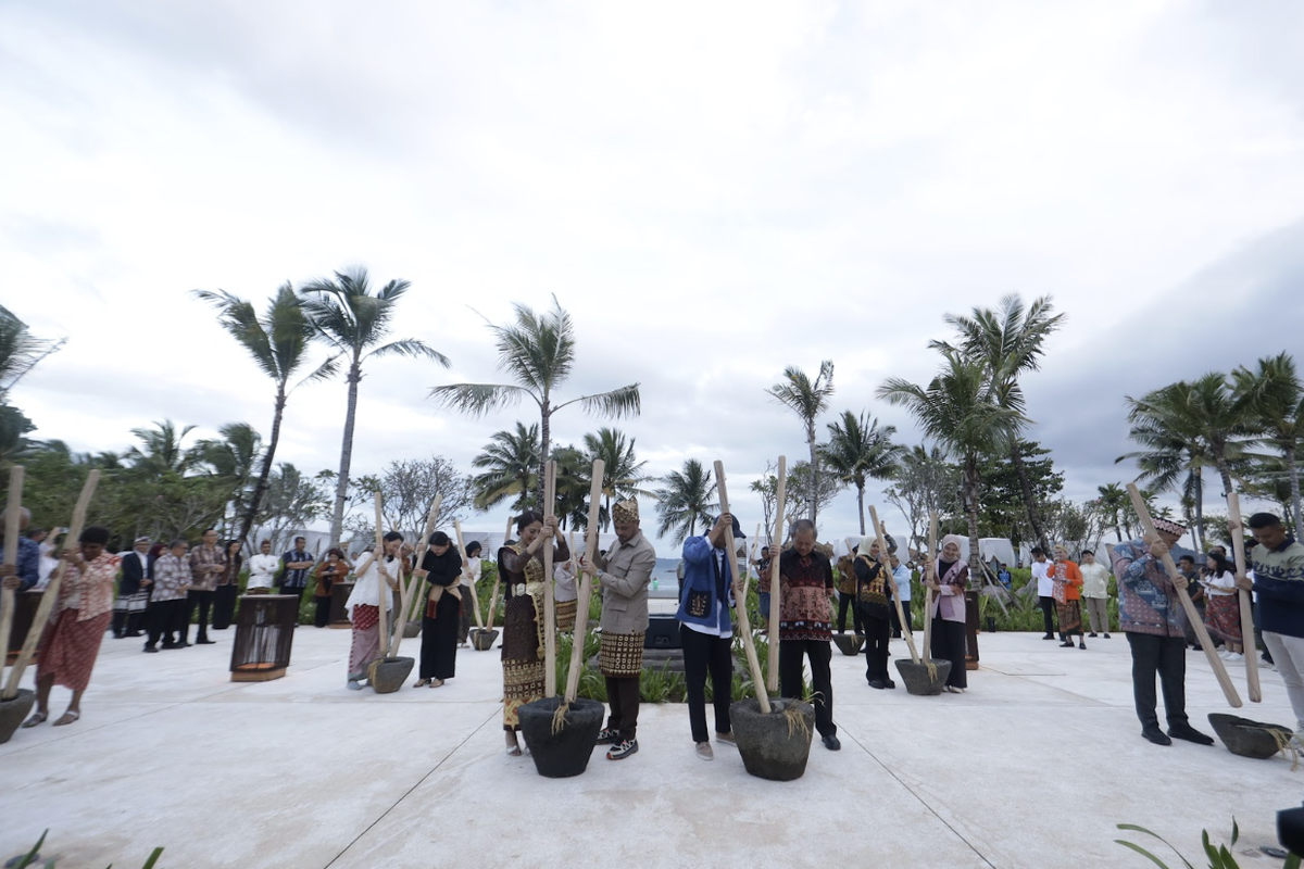 Bank Mandiri mendukung pelaksanaan Pesenggiri Festival 2025 yang berlangsung di Lampung Marriott Resort & Spa pada 20-21 Juni 2025.


