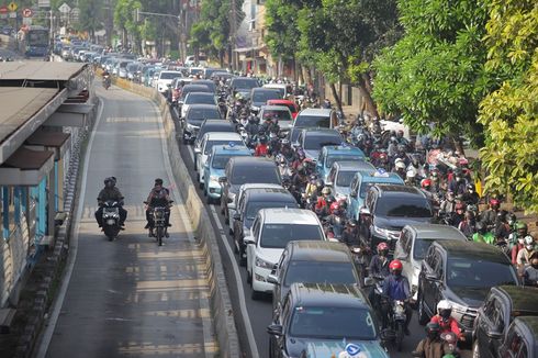 Lalu Lintas di Jakarta Mulai Padat, Pengguna Motor Meningkat