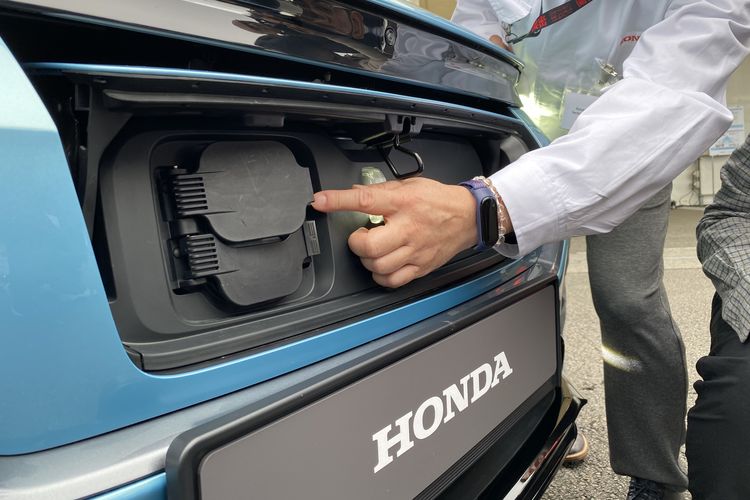 Honda e:Ny1 atau HR-V Listrik