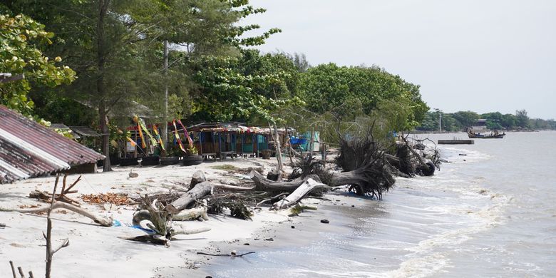 Severe abrasion generally occurs along the east coast of Sumatra.  One of them is in Paluh Sibaji Village, Pantai Labu District, Deli Serdang.  This abrasion is strongly suspected to be the result of sand dredging for the airport in 2008.