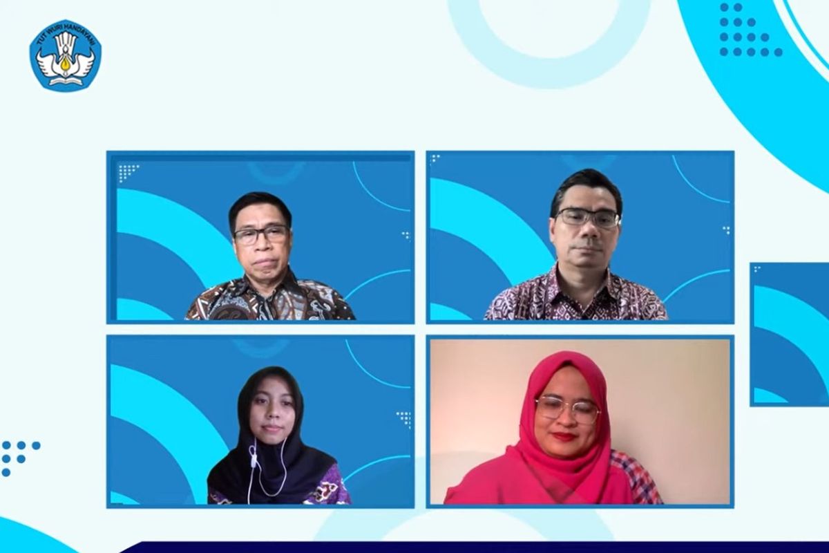 Silatuhrami Merdeka Belajar  ?Mewujudkan SDM Unggul Melalui KIP Kuliah Merdeka dan Perluasan Beasiswa LPDP?