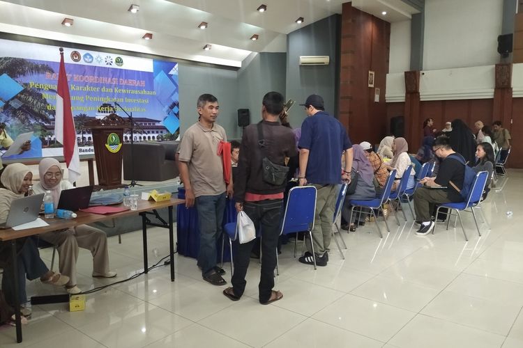 1.005 Siswa di Indramayu dan Majalengka Tidak Lolos Sekolah Maung 